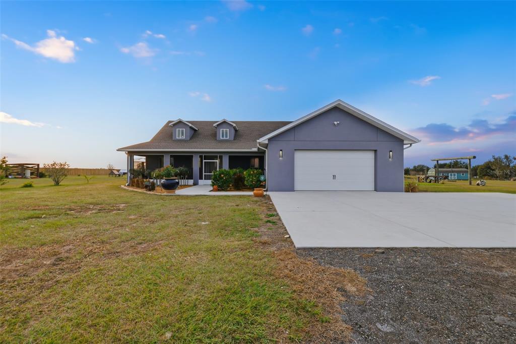 17165 Lake Iola Road Dade City, FL 33523 - Photo 3 of 91