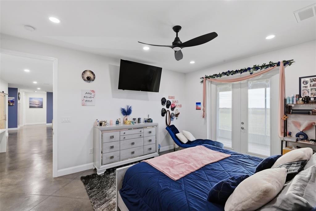 17165 Lake Iola Road Dade City, FL 33523 - Photo 41 of 91