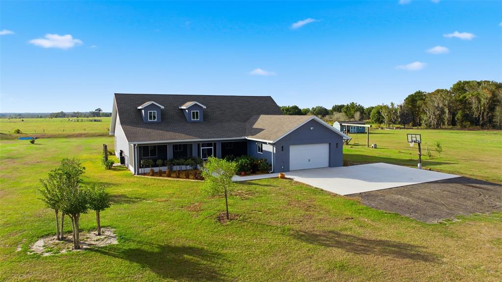 17165 Lake Iola Road Dade City, FL 33523 - Photo 5 of 91