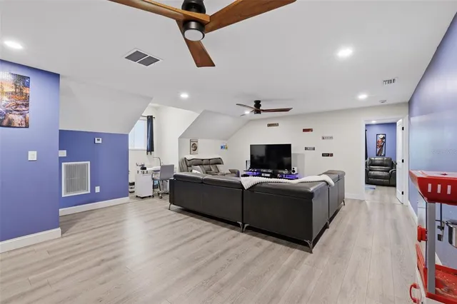 $1,799,000 | 17165 Lake Iola Road, Dade City, FL 33523