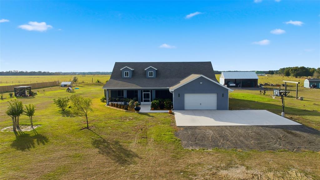 17165 Lake Iola Road Dade City, FL 33523 - Photo 6 of 91