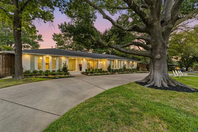 $1,350,000 | 7612 Maplecrest Drive, Dallas, TX 75254