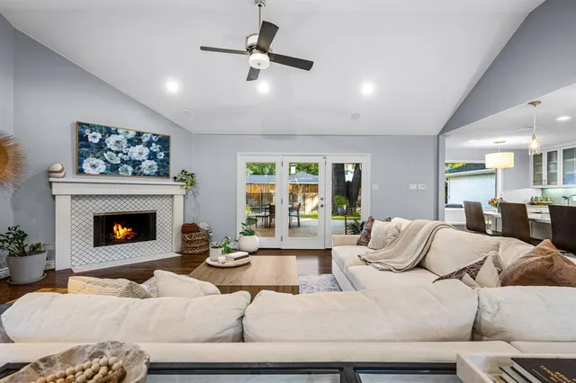 $1,350,000 | 7612 Maplecrest Drive, Dallas, TX 75254