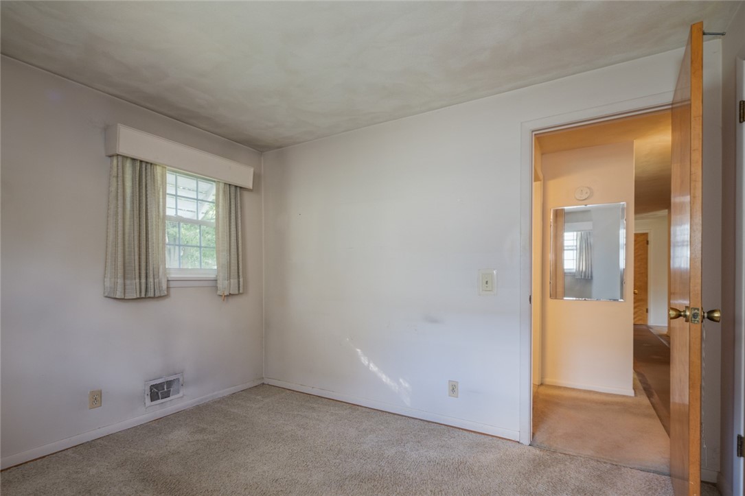 165 Afton Street Rochester, NY 14612 - Photo 14 of 33 Gallery Image 14