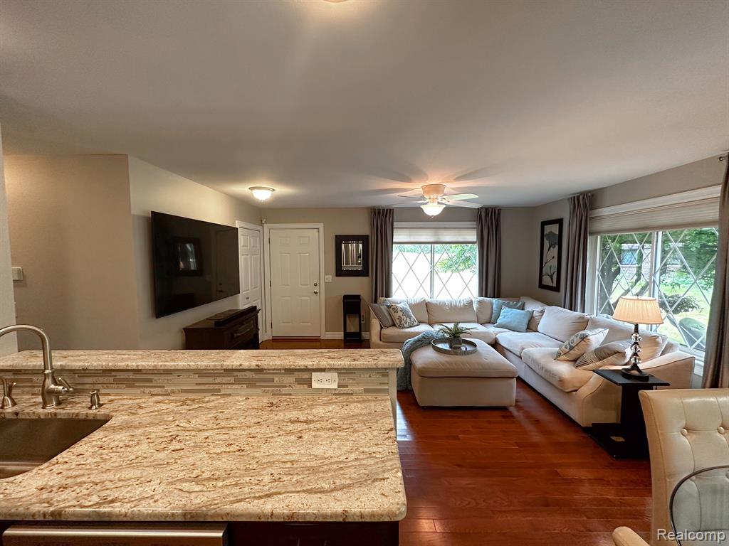 1931 Allenway Court Rochester Hills, MI 48309 - Photo 33 of 42