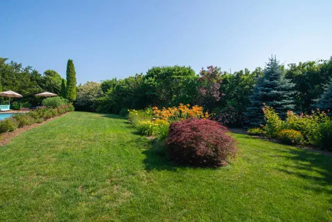 $2,600,000 | 39 Fairbanks Court, Water Mill, NY 11976