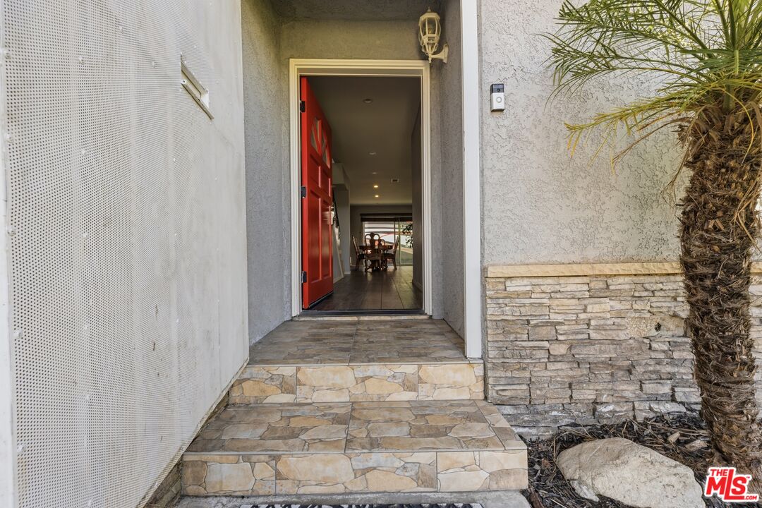 879 East Turmont Street Carson, CA 90746 - Photo 12 of 58