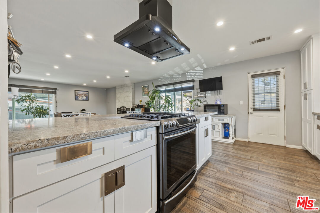 879 East Turmont Street Carson, CA 90746 - Photo 20 of 58