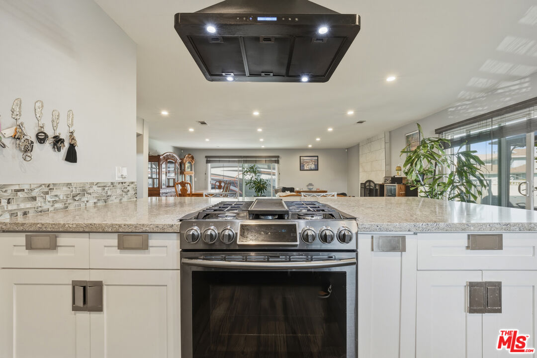 879 East Turmont Street Carson, CA 90746 - Photo 21 of 58