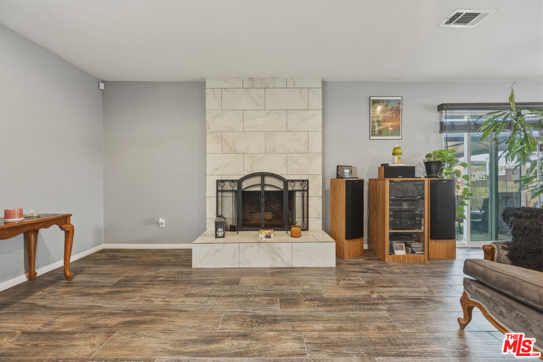 879 East Turmont Street Carson, CA 90746 - Photo 26 of 58