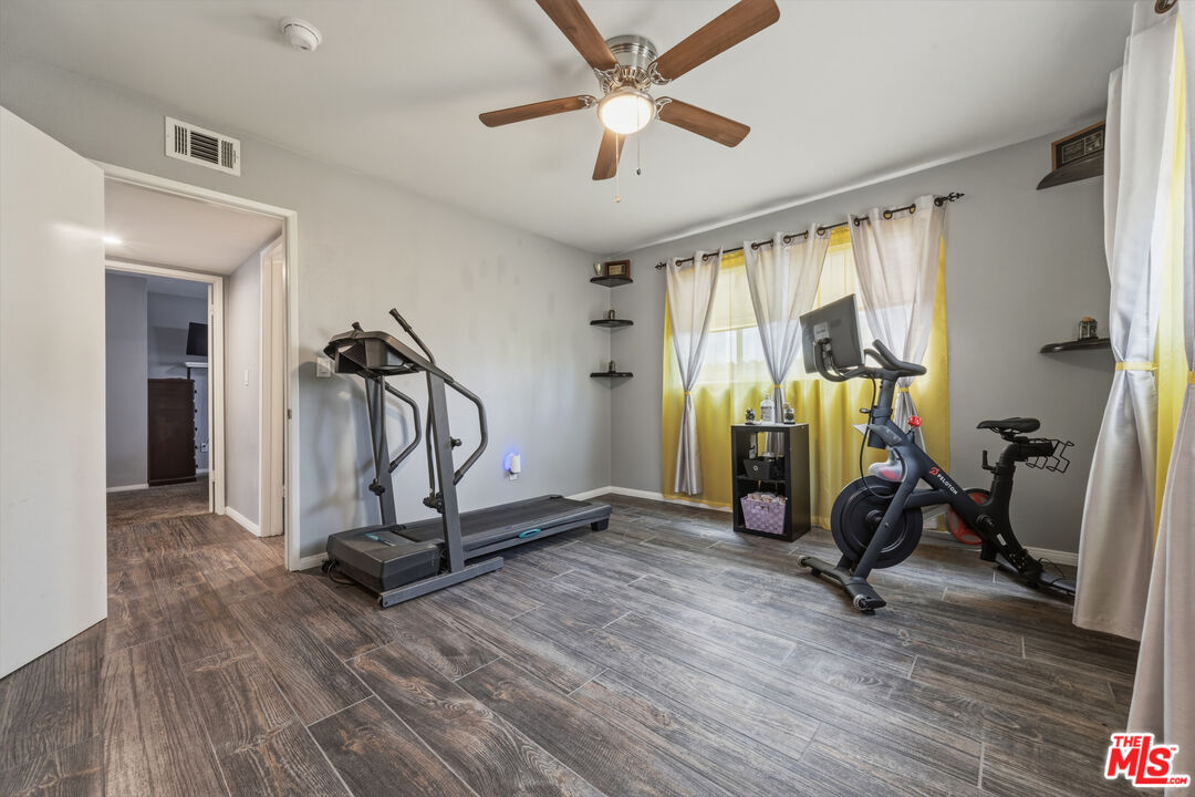 879 East Turmont Street Carson, CA 90746 - Photo 37 of 58