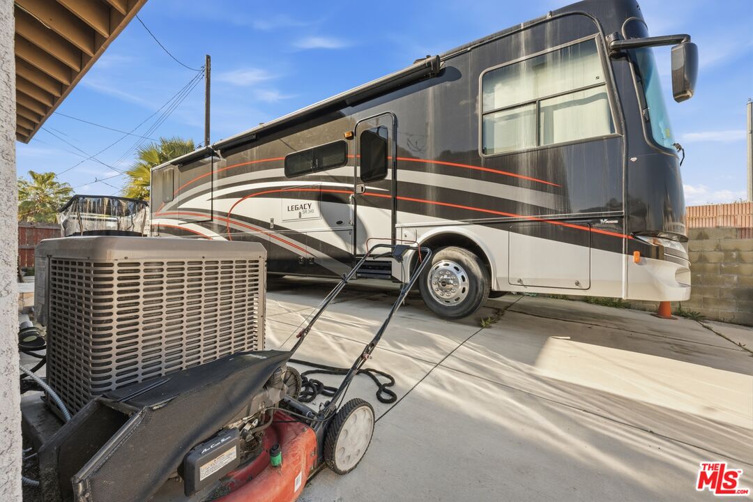 879 East Turmont Street Carson, CA 90746 - Photo 48 of 58