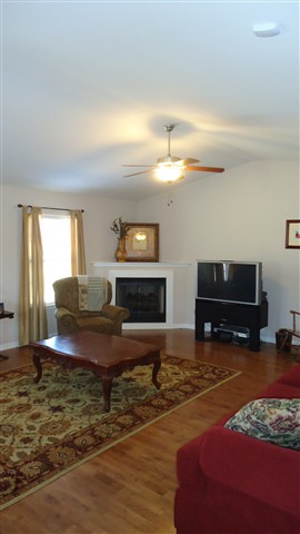 305 Friendship Road Seneca, SC 29678 - Photo 4 of 17 Gallery Image 4