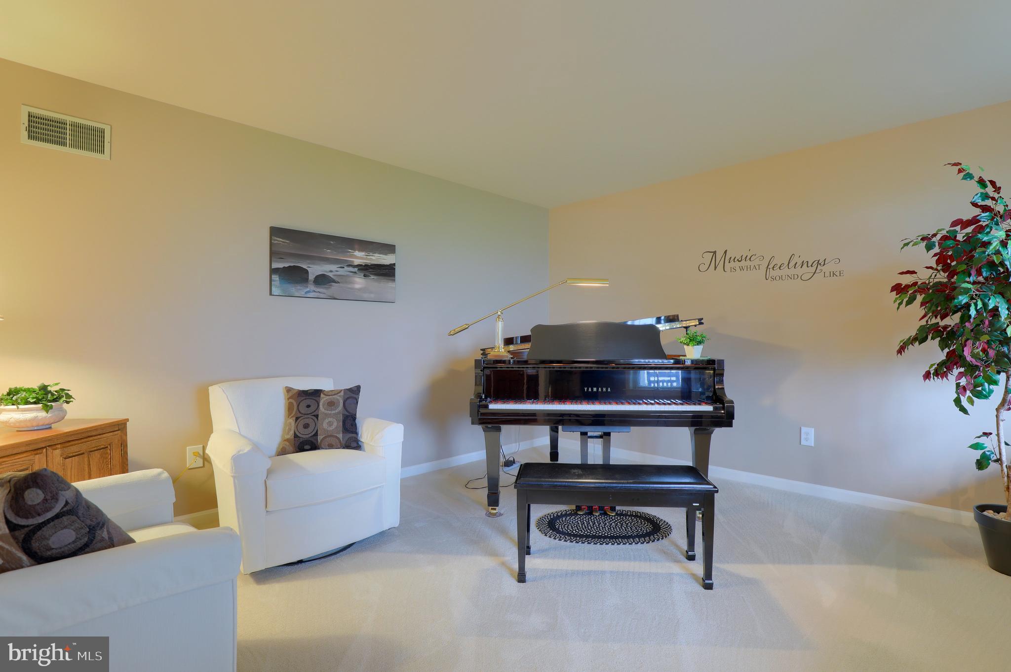 62 Fairview Road Lititz, PA 17543 - Photo 5 of 68