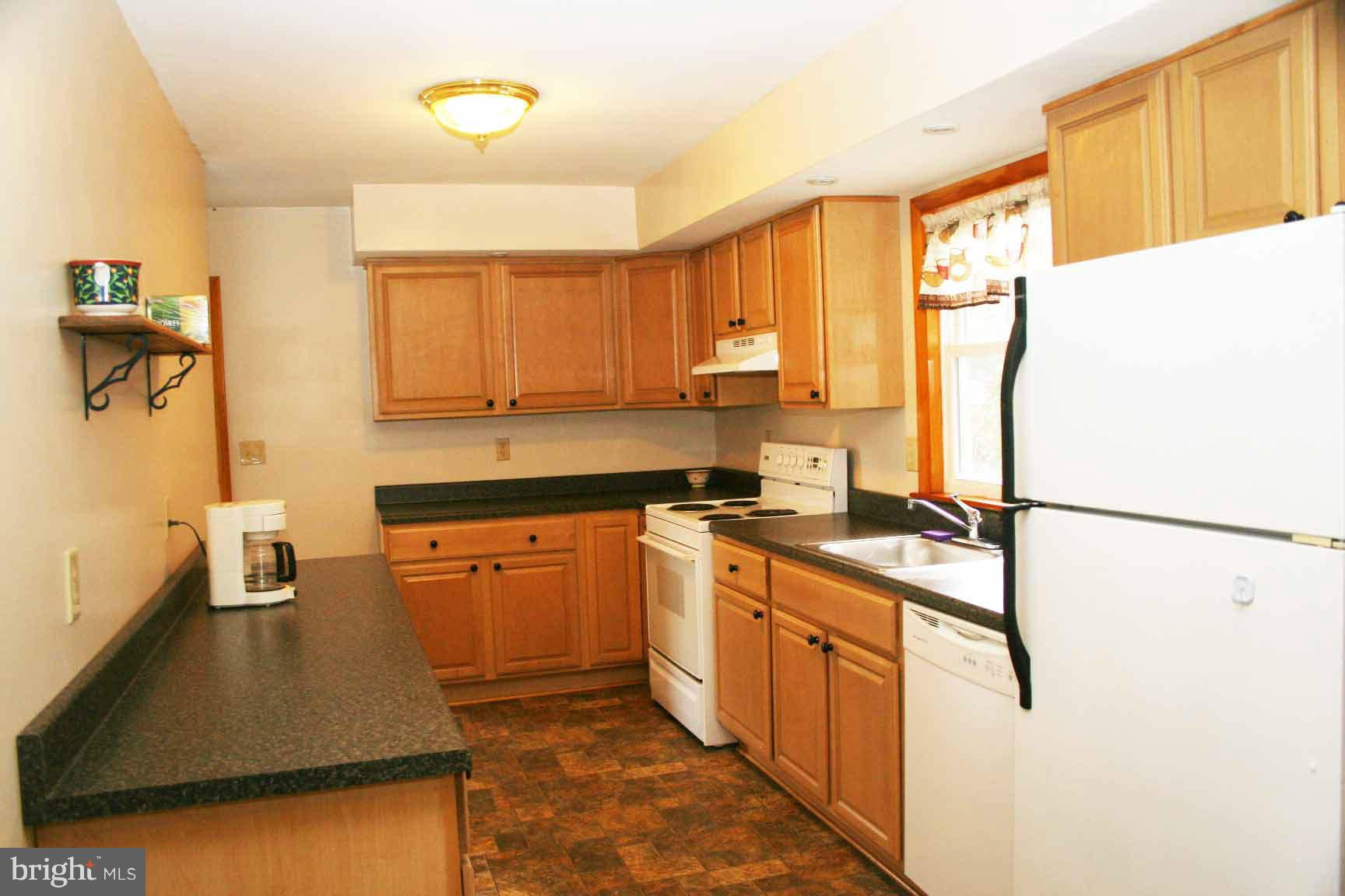 1434 Washington Road Westminster, MD 21157 - Photo 5 of 30 Kitchen