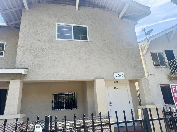 a view of utility room