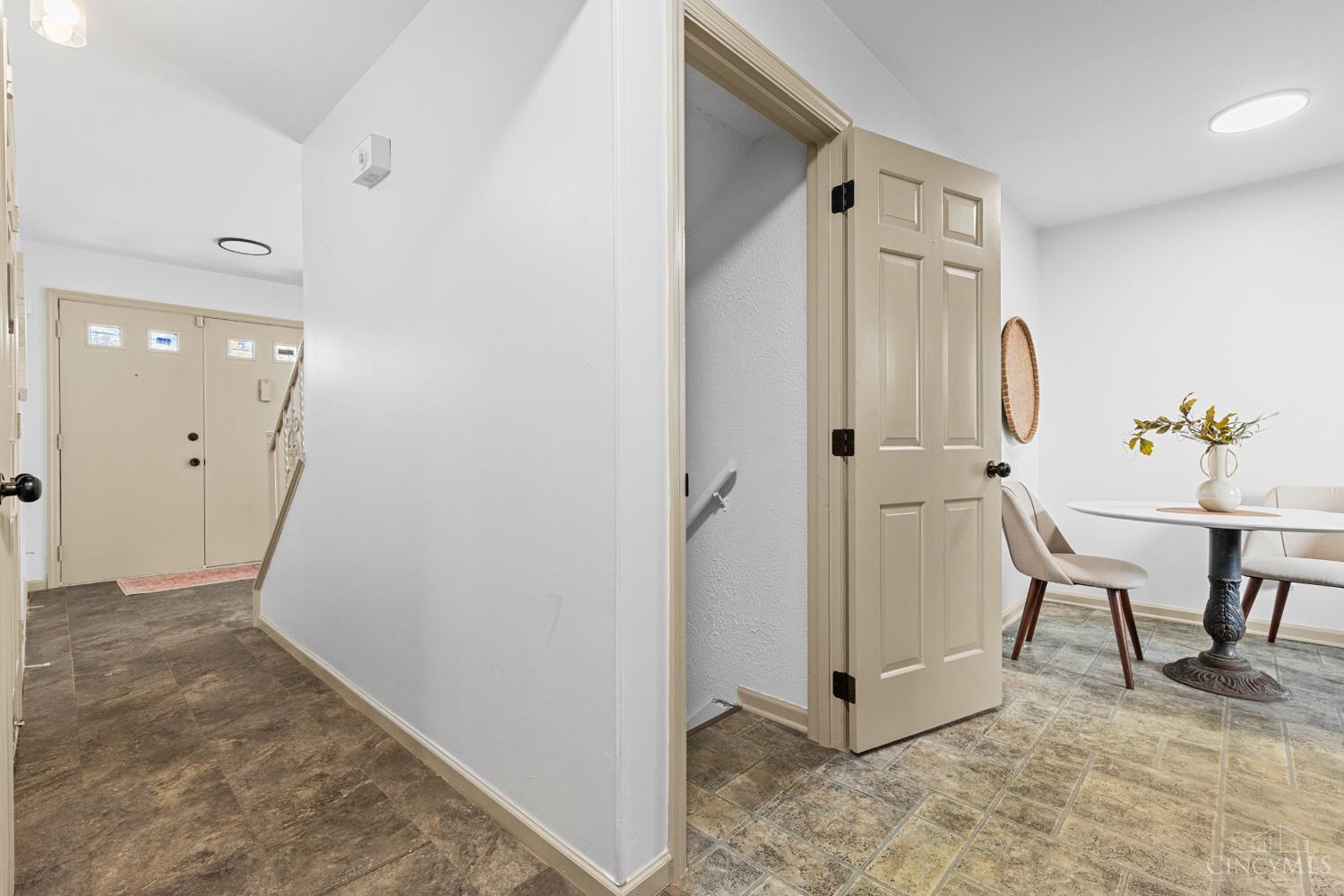 7988 Woodruff Road Cincinnati, OH 45255 - Photo 36 of 56 Gallery Image 36