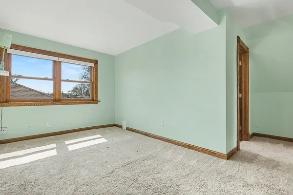 $389,900 | 11231 South Worth Avenue, Worth, IL 60482