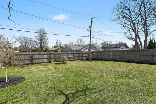 $389,900 | 11231 South Worth Avenue, Worth, IL 60482
