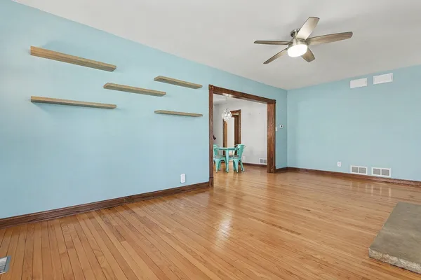 $389,900 | 11231 South Worth Avenue, Worth, IL 60482