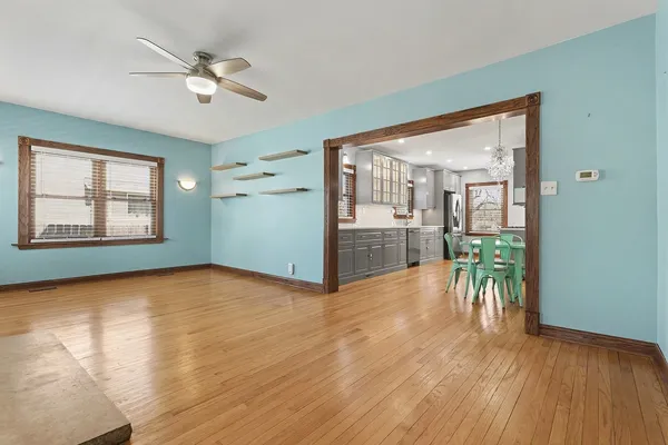 $389,900 | 11231 South Worth Avenue, Worth, IL 60482