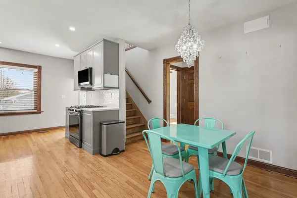 $389,900 | 11231 South Worth Avenue, Worth, IL 60482