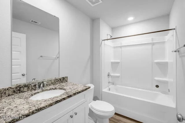 $1,975 | 17925 Tingle Drive, Gulfport, MS 39503