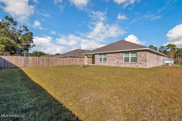 $1,975 | 17925 Tingle Drive, Gulfport, MS 39503
