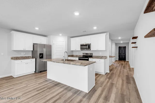 $1,975 | 17925 Tingle Drive, Gulfport, MS 39503