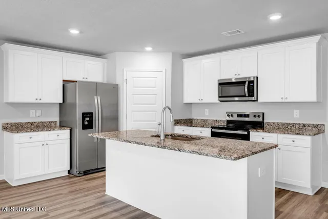 $1,975 | 17925 Tingle Drive, Gulfport, MS 39503