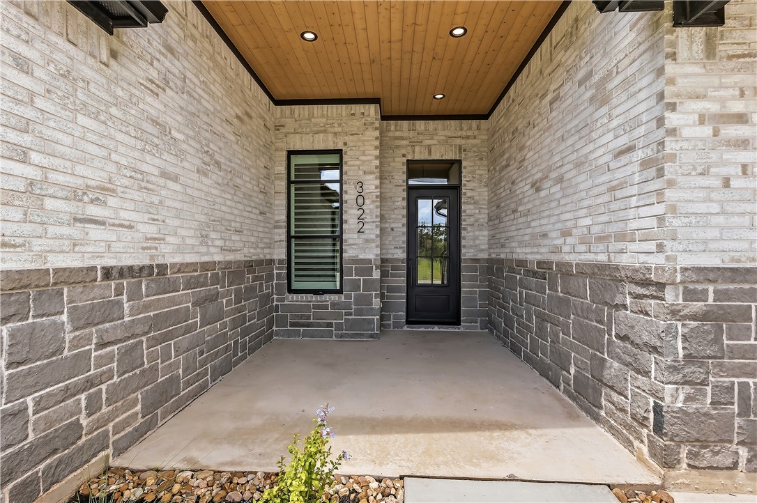 3022 Silverbell Court Bryan, TX 77807 - Photo 3 of 39