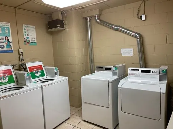 $1,100 | 756 West Kilgore Road, Unit 201, Kalamazoo, MI 49008