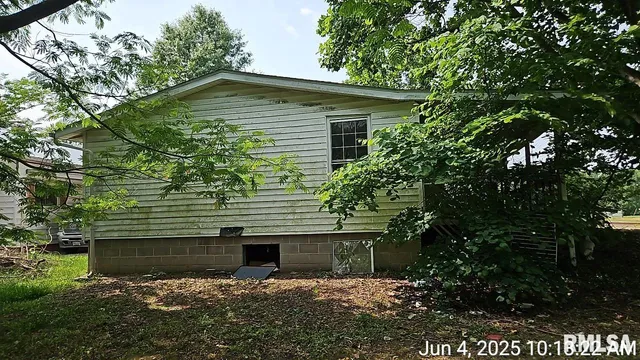 $32,900 | 2130 Rains Street, Murphysboro, IL 62966