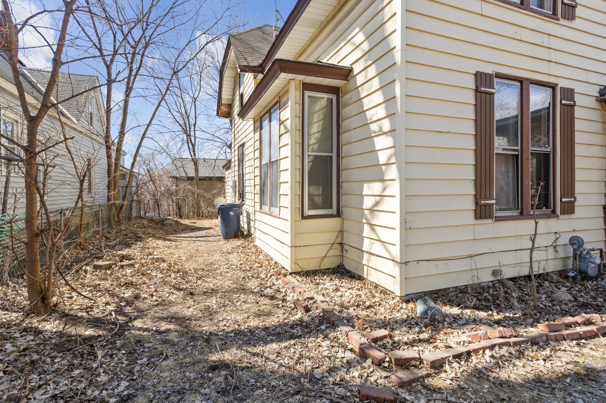 345 Maple Street St. Paul, MN 55106 - Photo 27 of 32