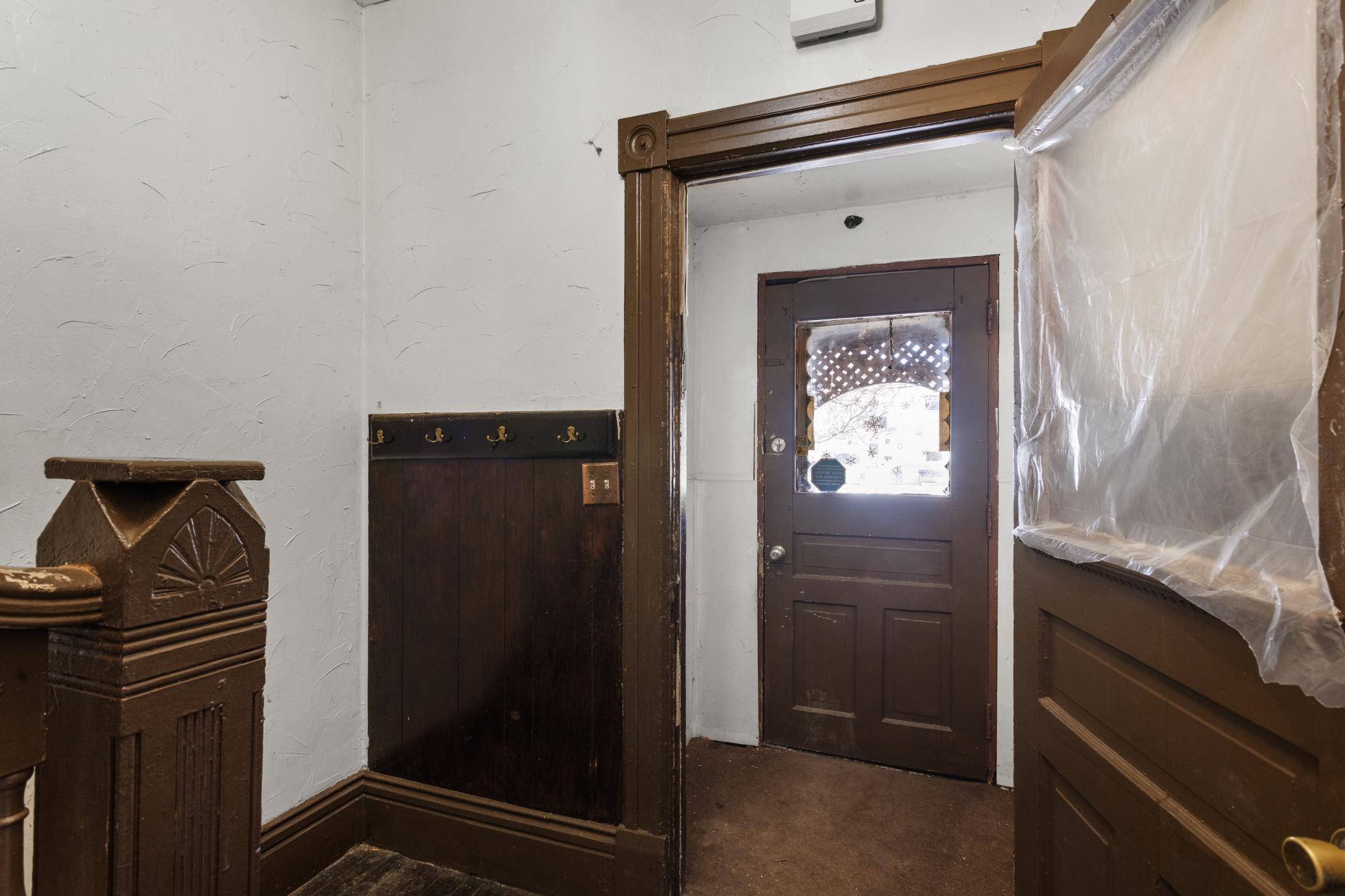 345 Maple Street St. Paul, MN 55106 - Photo 5 of 32