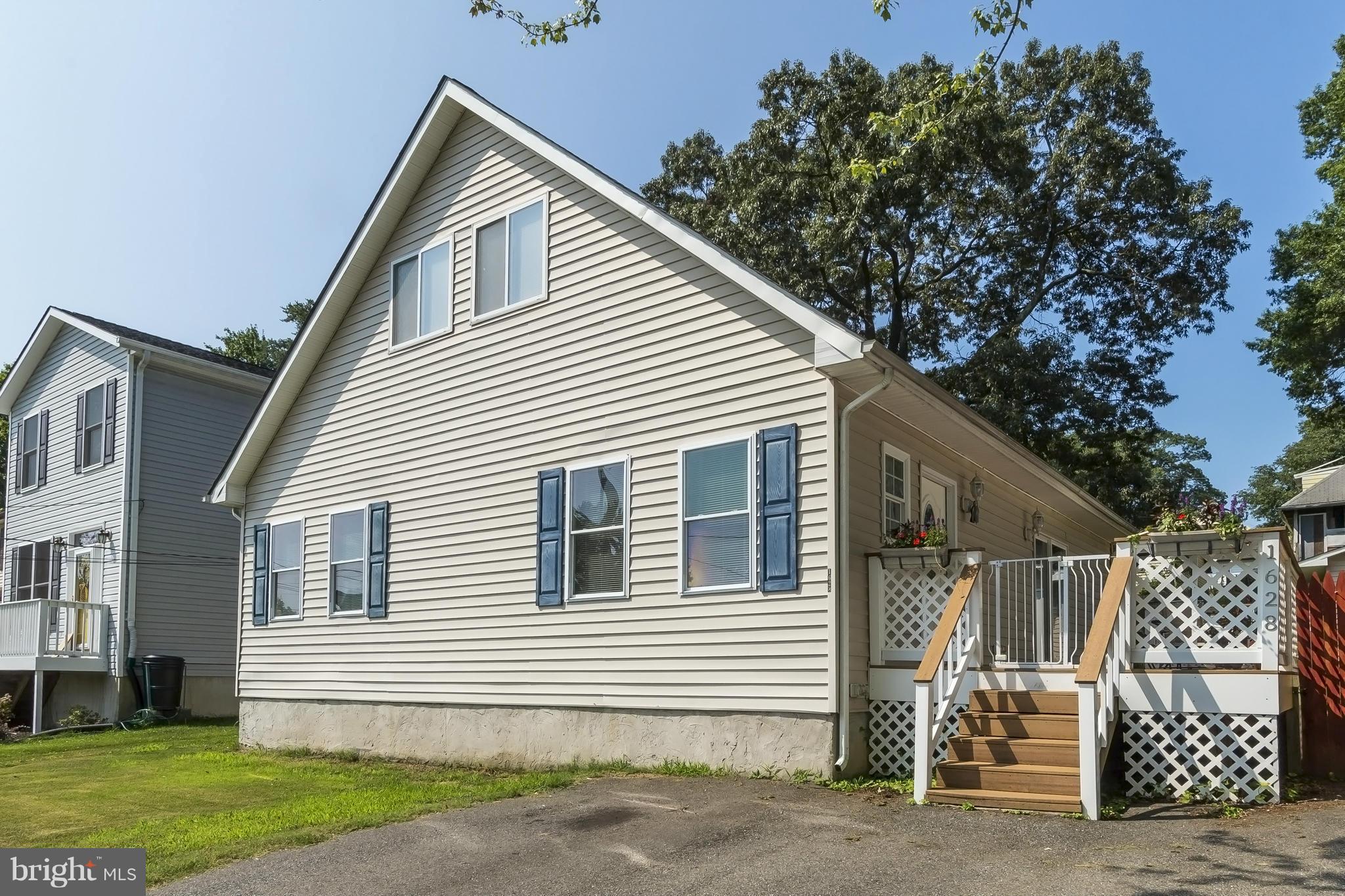 1628 Midland Road Edgewater, MD 21037 - Photo 2 of 22 Exterior (Front)