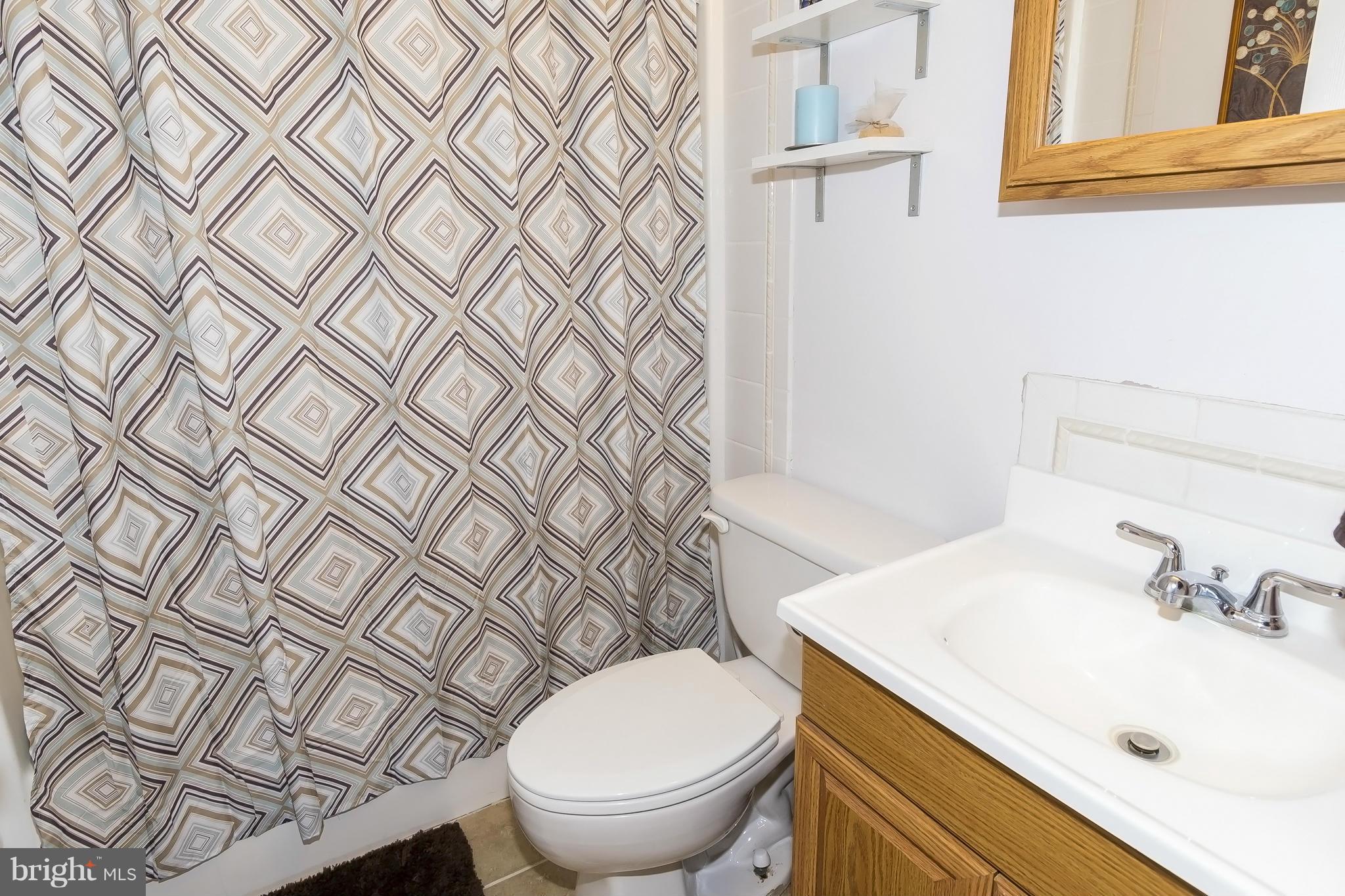 1628 Midland Road Edgewater, MD 21037 - Photo 15 of 22 Bath (Master)