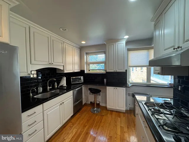 $399,000 | 40 Old Lancaster Road, Unit 215, Merion Station, PA 19066