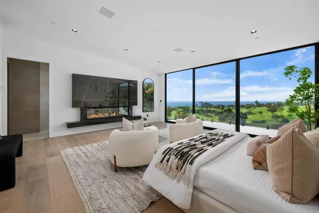 $13,500,000 | 6627 Muirlands Drive, La Jolla, CA 92037