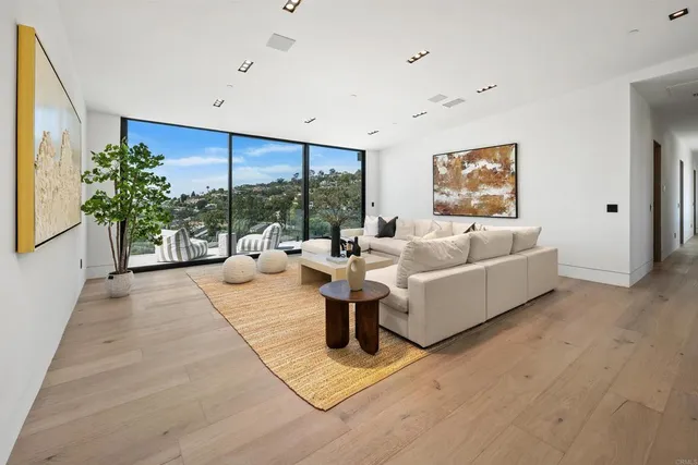 $13,500,000 | 6627 Muirlands Drive, La Jolla, CA 92037