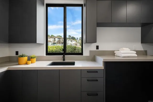 $13,500,000 | 6627 Muirlands Drive, La Jolla, CA 92037