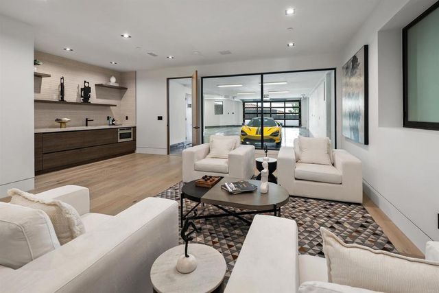 $13,500,000 | 6627 Muirlands Drive, La Jolla, CA 92037