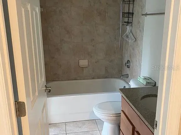 $1,900 | 2508 Southwest 35th Place, Unit S111, Gainesville, FL 32608