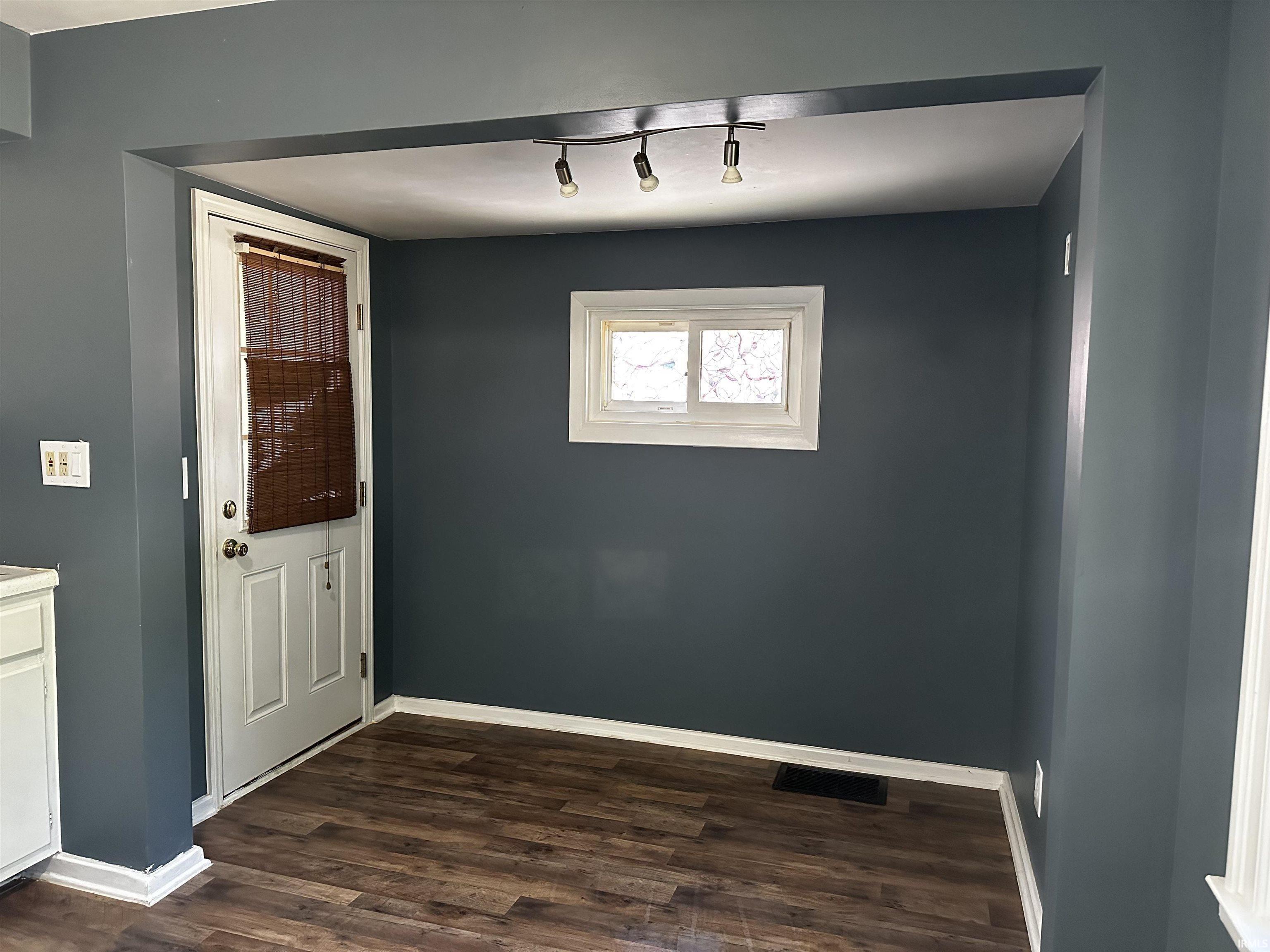 1305 Spring Street Fort Wayne, IN 46808 - Photo 4 of 13