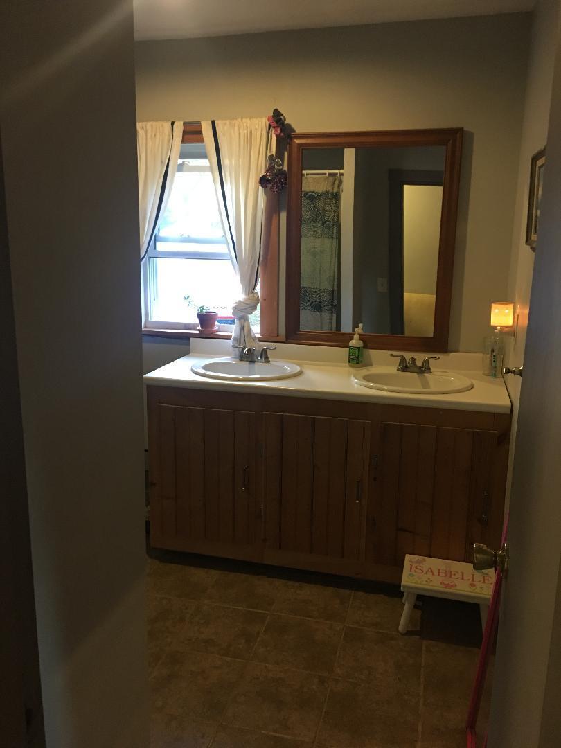 628 Boothbay Road Edgecomb, ME 04556 - Photo 5 of 9 Drew Bathroom