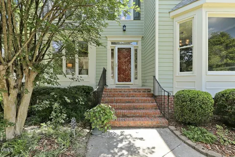 $650,000 | 104 Canterstone Court, Cary, NC 27518