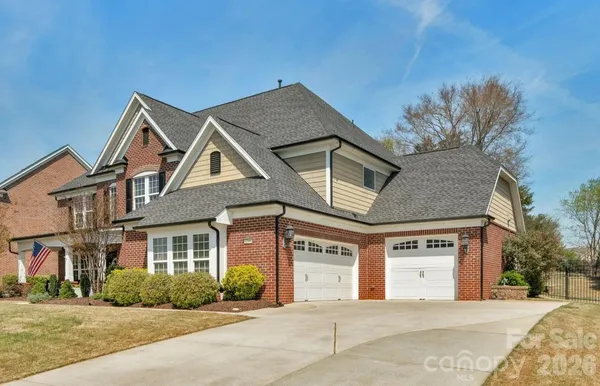 $1,150,000 | 2709 Creek Manor Drive, Waxhaw, NC 28173