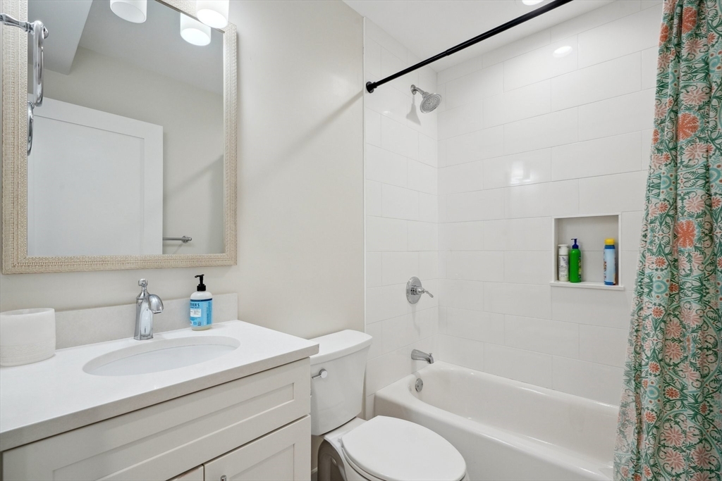 10 Berkley Road, Unit C Hull, MA 02045 - Photo 18 of 27 Gallery Image 18