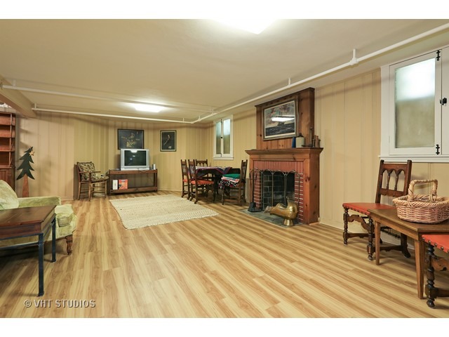 1100 South Hamlin Avenue Park Ridge, IL 60068 - Photo 14 of 16