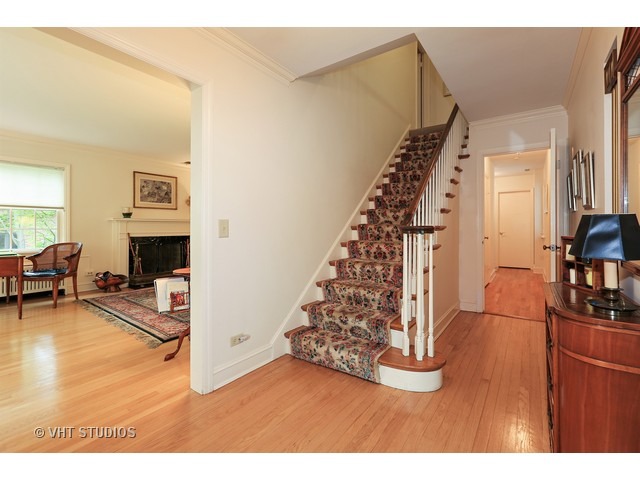 1100 South Hamlin Avenue Park Ridge, IL 60068 - Photo 2 of 16